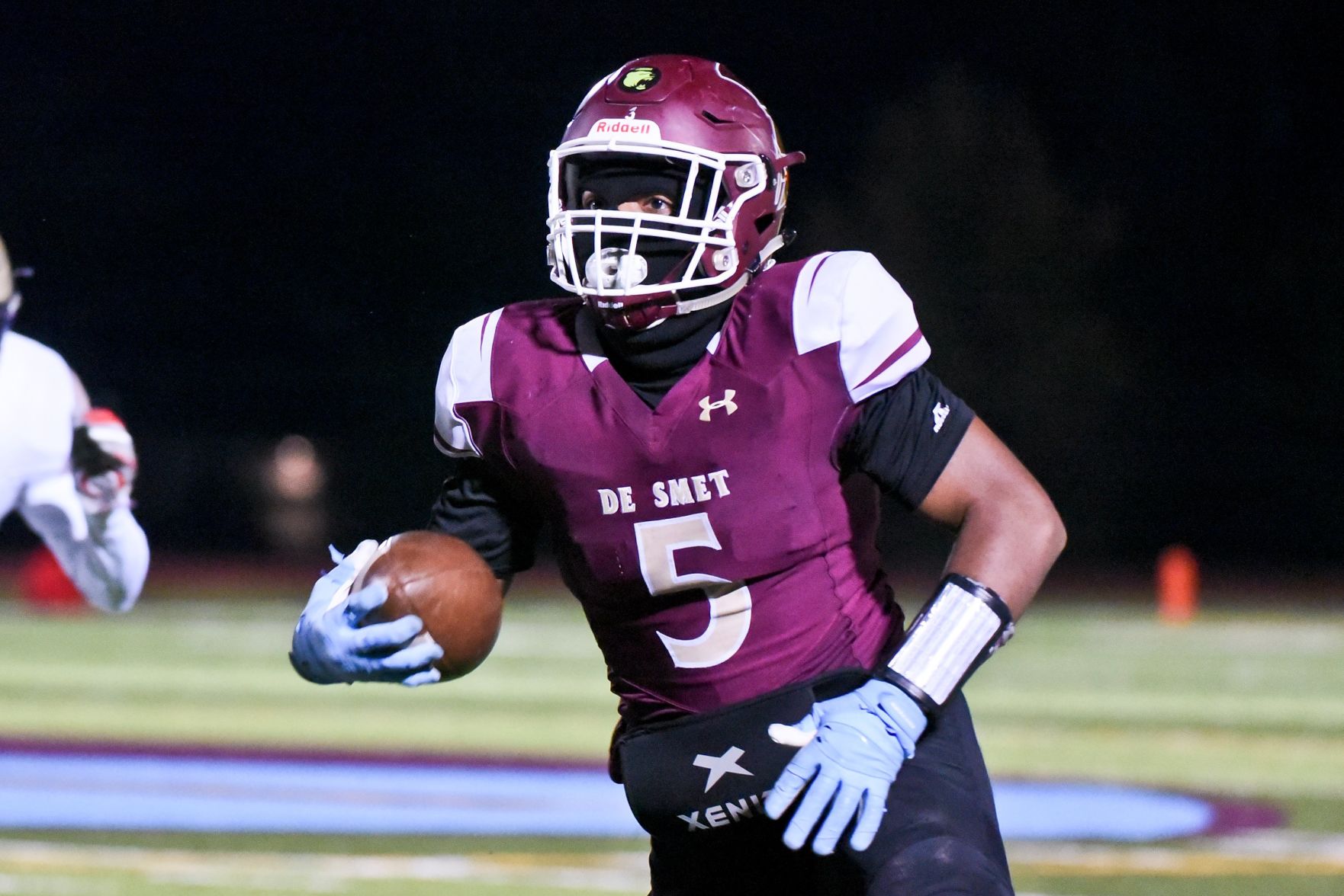 11/08/19 - Football - CBC at De Smet
